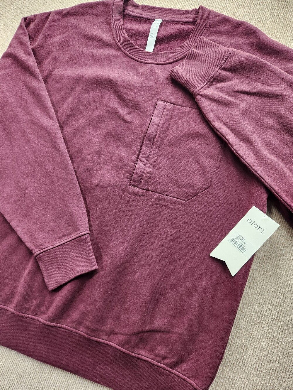 NWT Stori. Men's L Burgundy Embark Fleece Crewneck Pullover Sweatshirt Pocket
